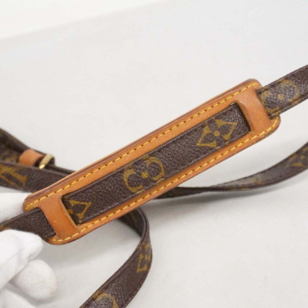 LOUIS VUITTON Brown Monogram Shoulder Bag - Picture 13 of 14